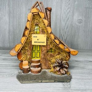 Wooden bird House Decorative bed & breakfast miniature birdhouse fairy lamp